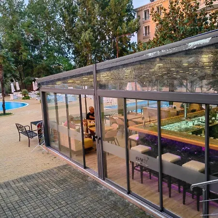Отель Kamenec