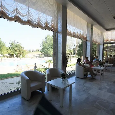 Kamenec فندق