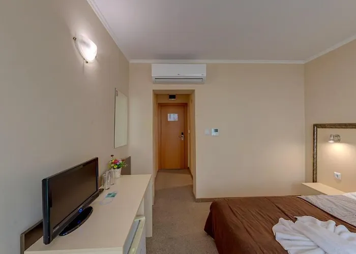 Отель Kamenec Несебр